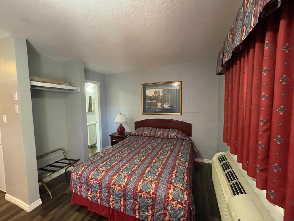 Arrow Lake Motel Fauquier Buitenkant foto